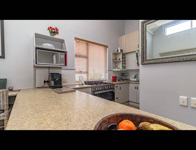2 BEDROOM HOUSE FOR SALE IN PINNACLE POINT GOLF ESTATE
